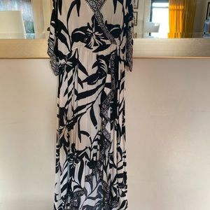 Long black and white dress